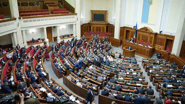 Члены фракции монобольшинства рассказали о своем отношении к Майдану, фото: Страна