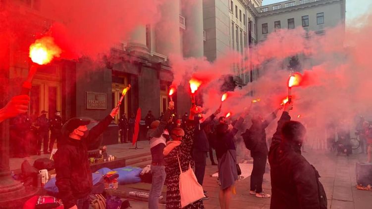 27 апреля в Киеве протестовали против завершения следствия по делу Гадзюк. Фото: facebook.com/gandziukgate