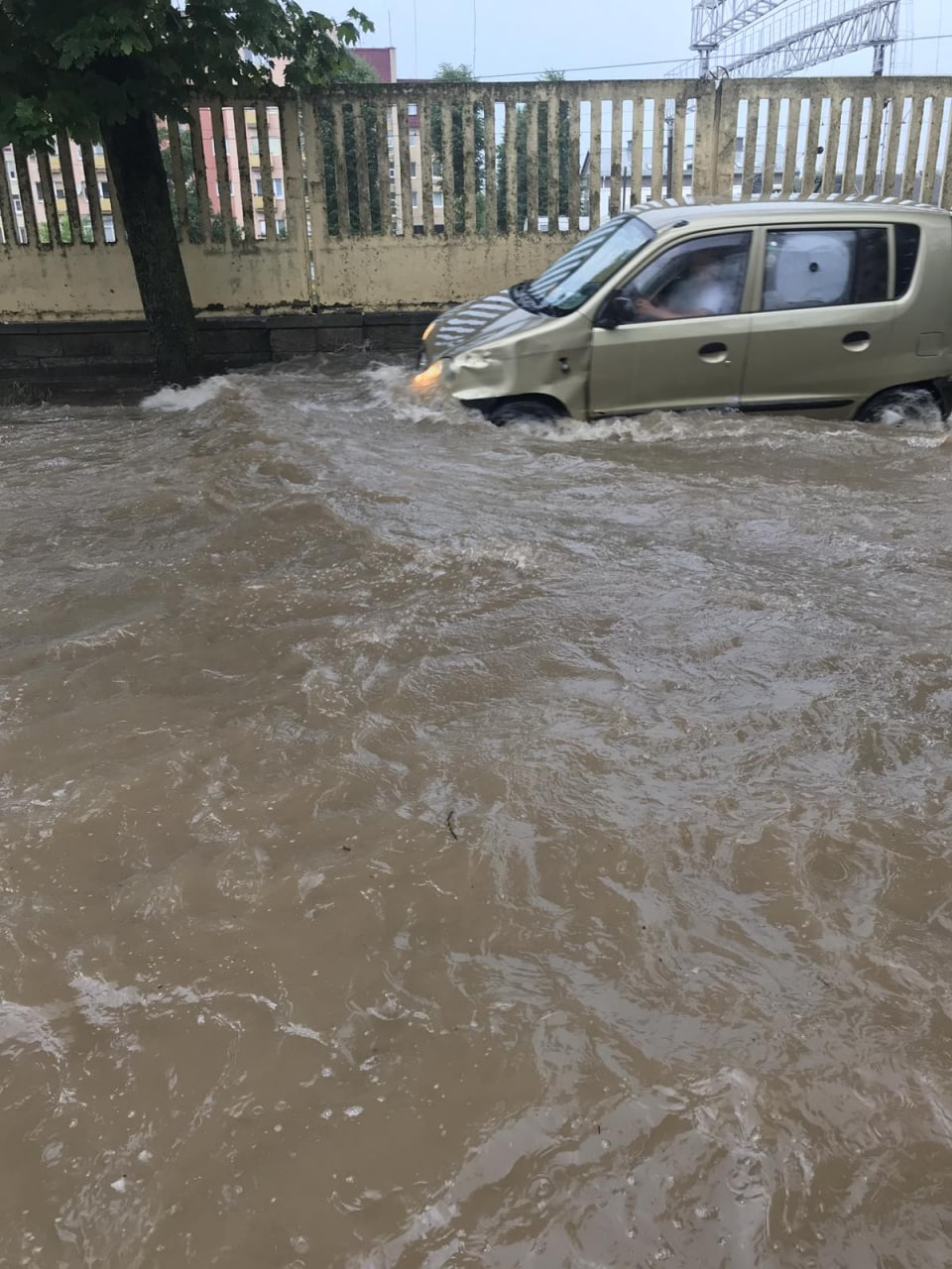 В Гродно ливни затопили улицы