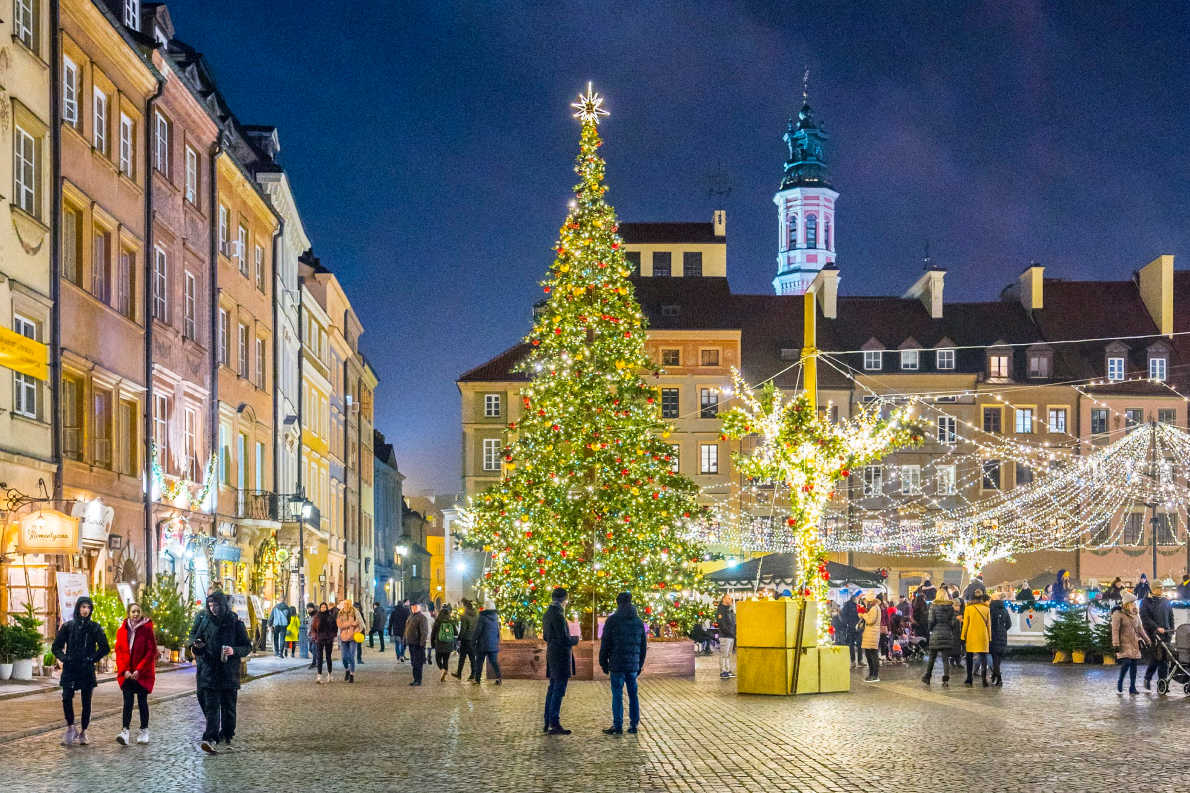 Главная елка Украины признана одной из самых красивых в Европе. Фото: European Best Destinations